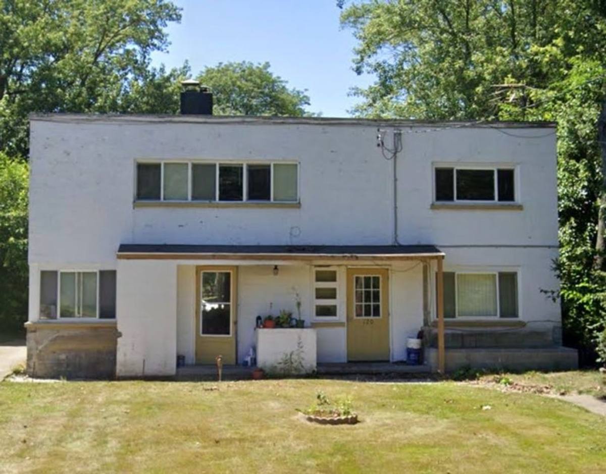 Apartment for rent at 120 36th St NE, Canton, OH 44714