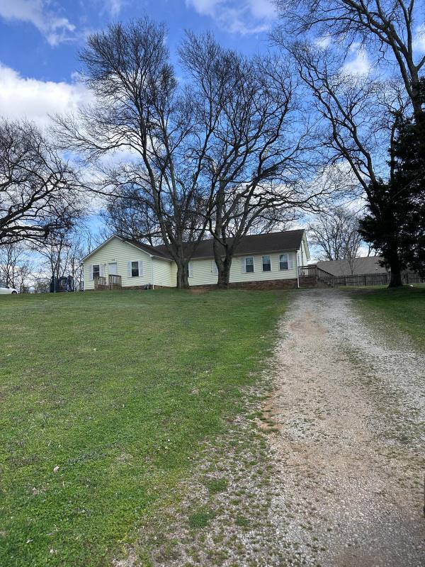 Apartment for rent at 1524 Richmond Rd #A, Columbia, TN 38401