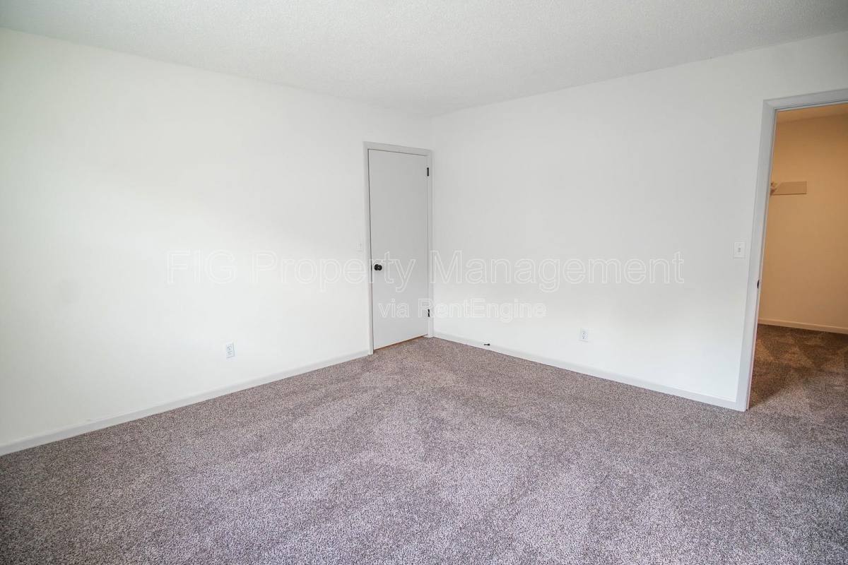 Apartment for rent at 3112 E Governor John Sevier Highway, Knoxville, TN 37914