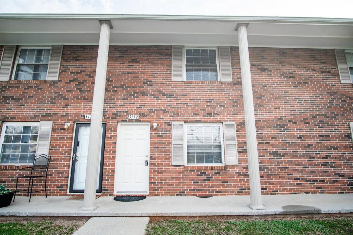 Apartment for rent at 3112 E Governor John Sevier Highway, Knoxville, TN 37914