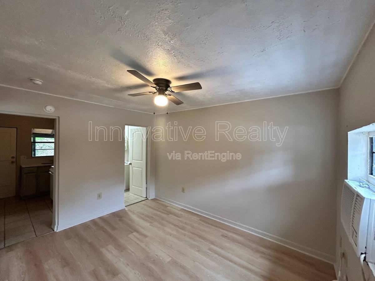 Apartment for rent at 517 E 5th St #B, Sanford, FL 32771