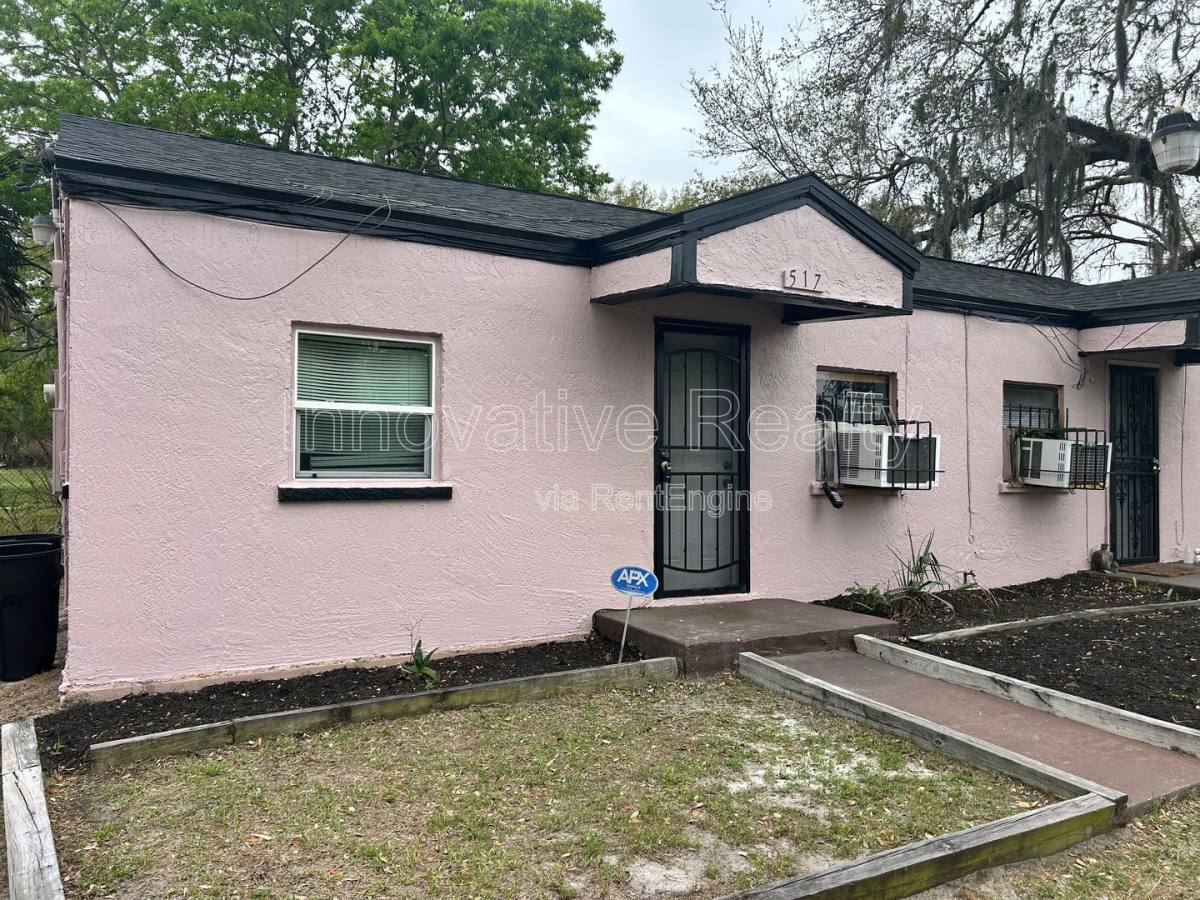 Apartment for rent at 517 E 5th St #B, Sanford, FL 32771