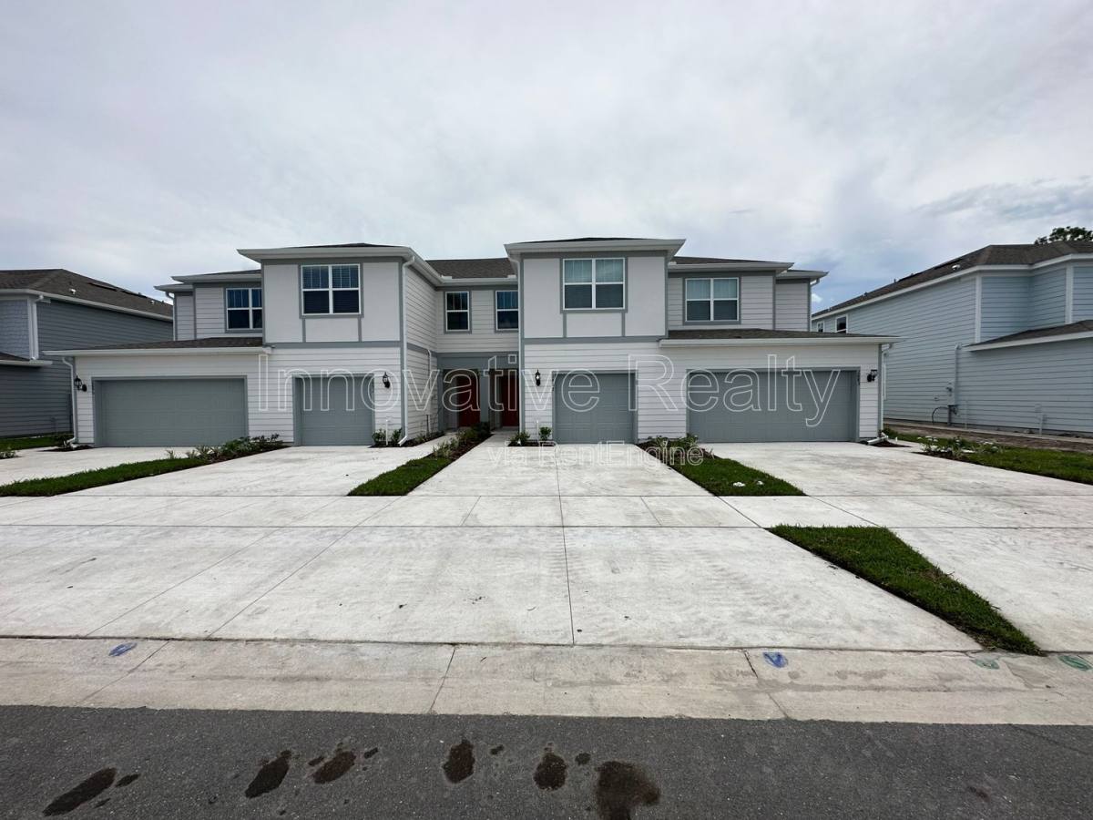 Townhouse for rent at 2887 Clever Lane, Winter Park, FL 32792