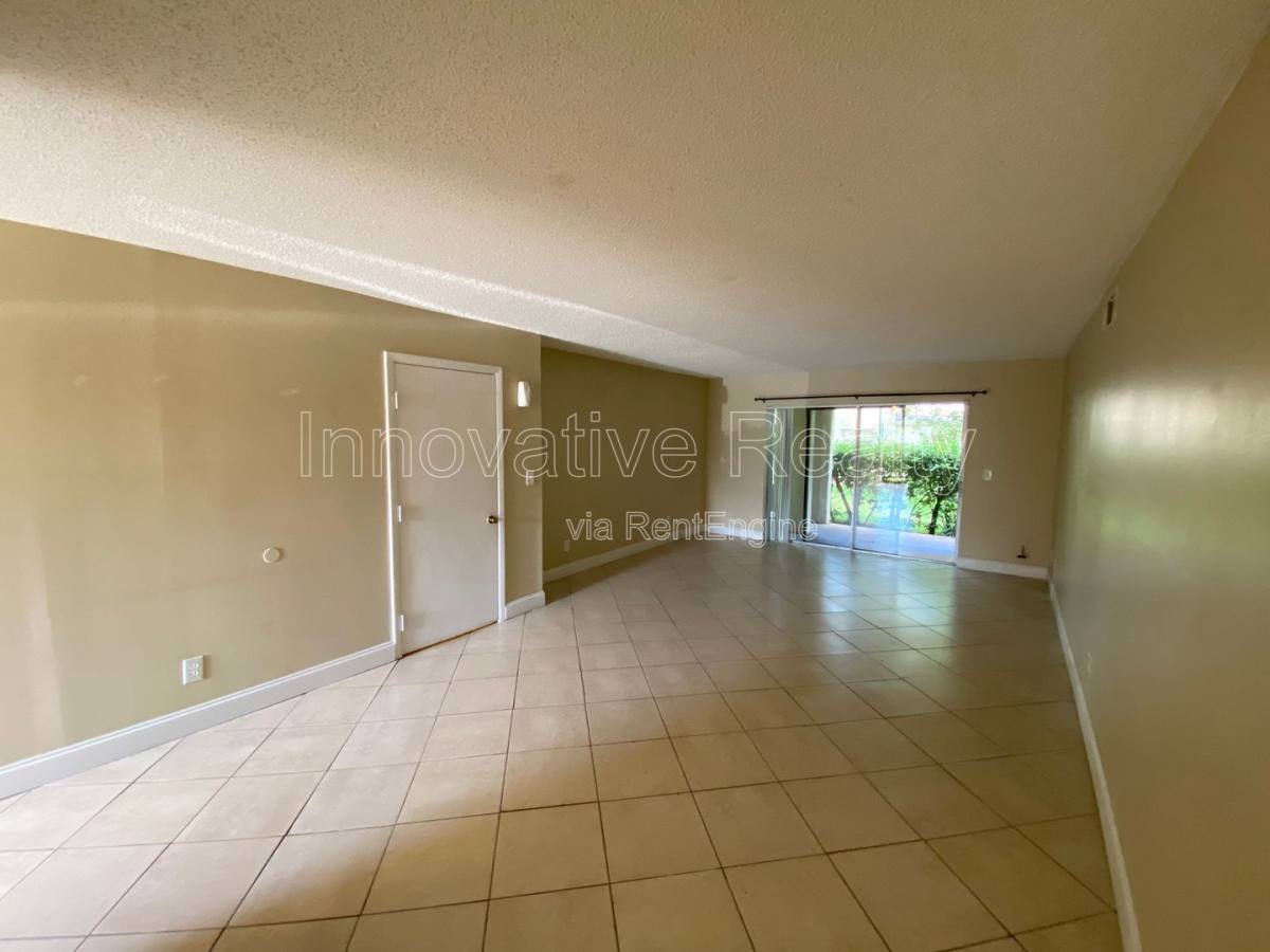 Condo for rent at 623 E San Sebastian Court, Altamonte Springs, FL 32714