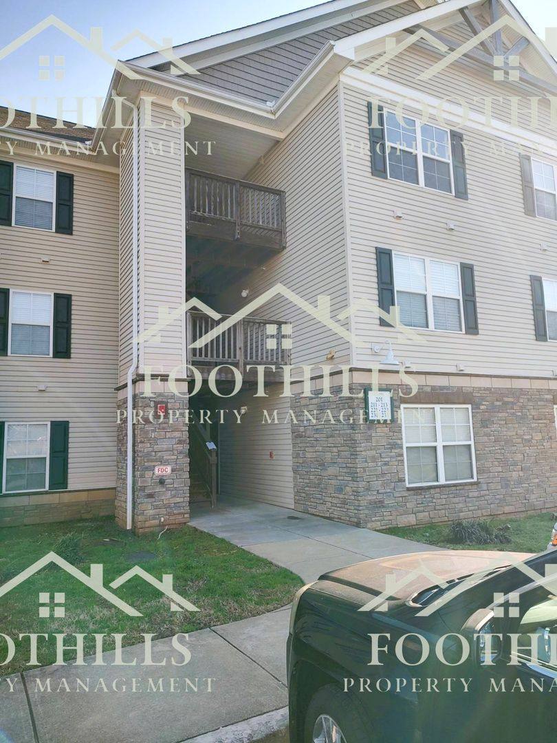 Apartment for rent at 213 Lookover Dr, Anderson, SC 29621