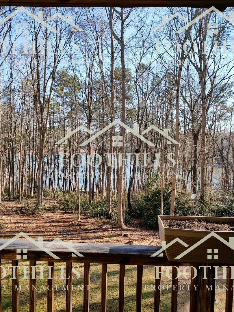 Apartment for rent at 213 Lookover Dr, Anderson, SC 29621