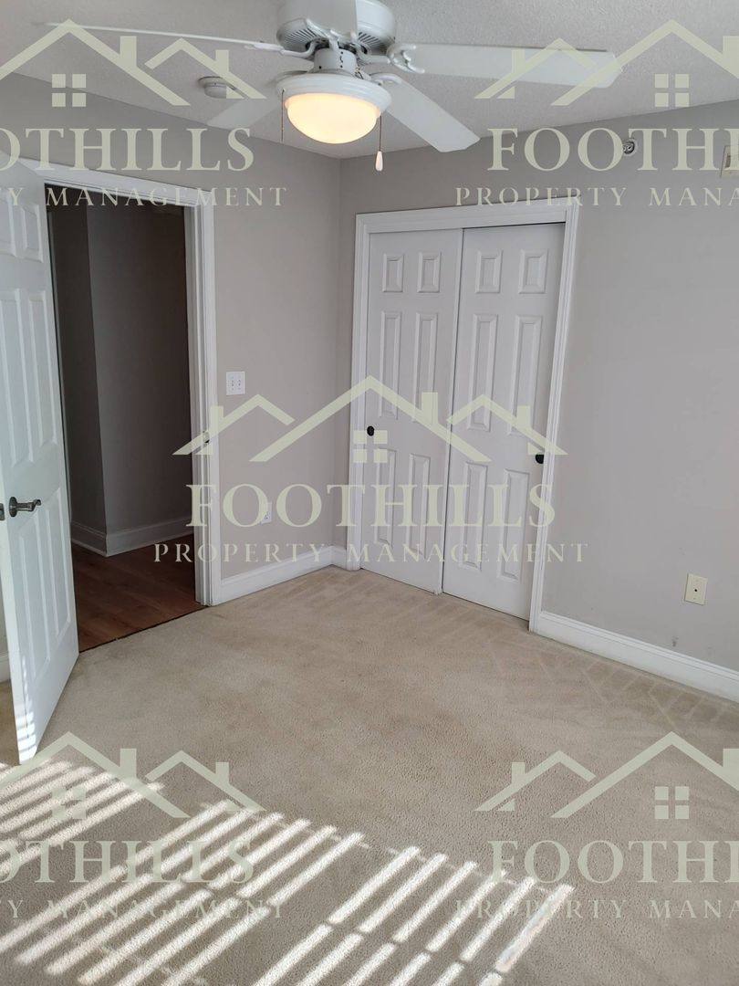 Apartment for rent at 213 Lookover Dr, Anderson, SC 29621