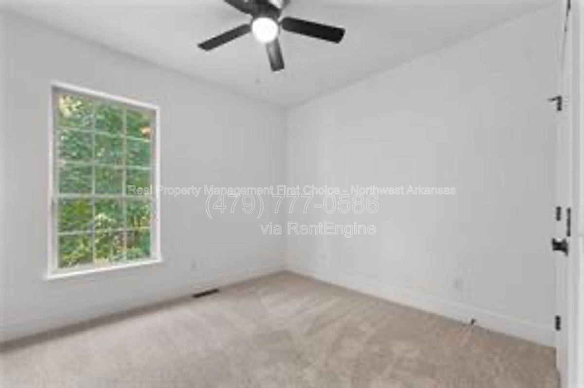 House for rent at 1 Dent Lane, Bella Vista, AR 72714
