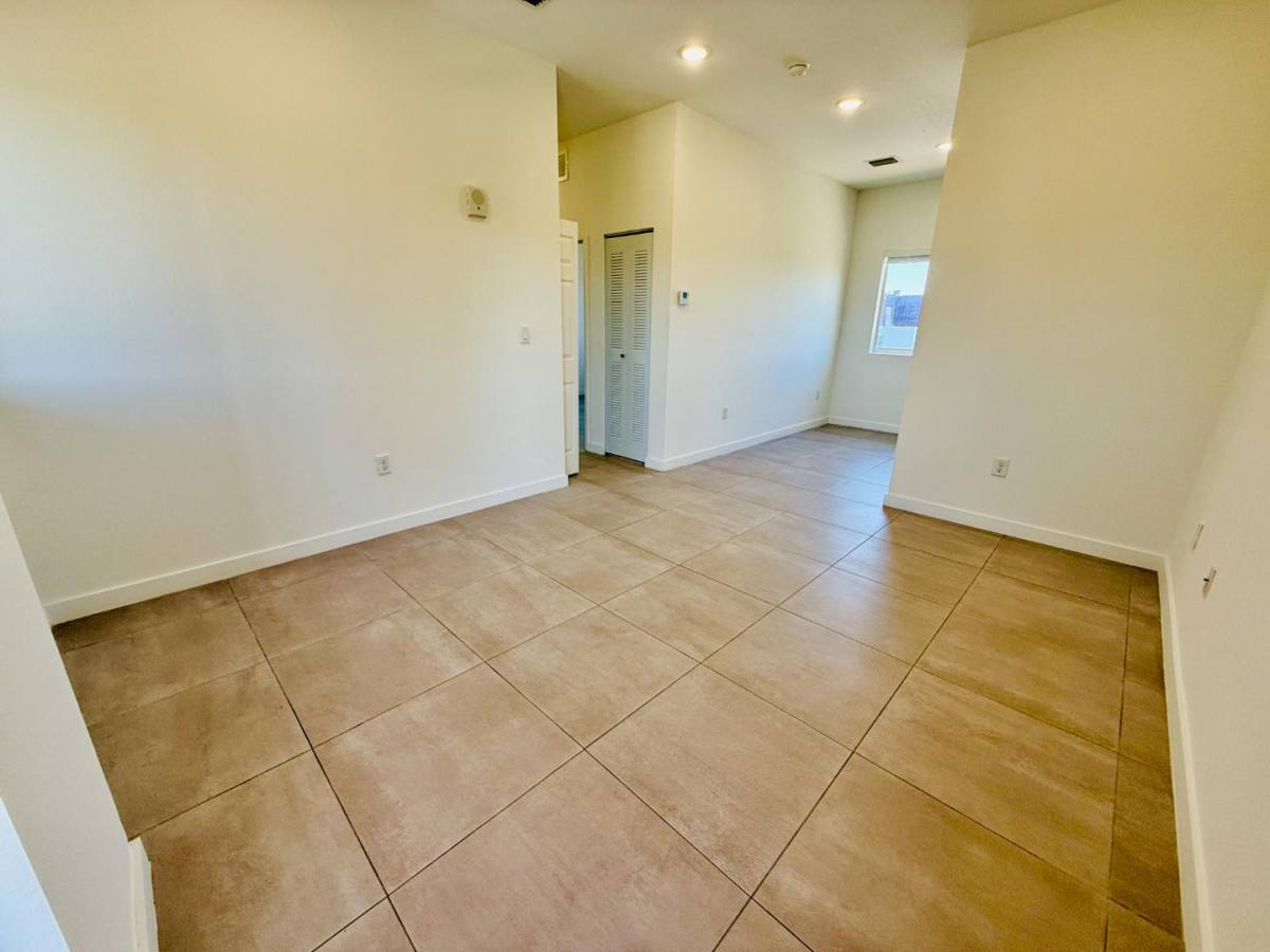 Apartment for rent at 1295 W 69 St #308, Hialeah, FL 33014