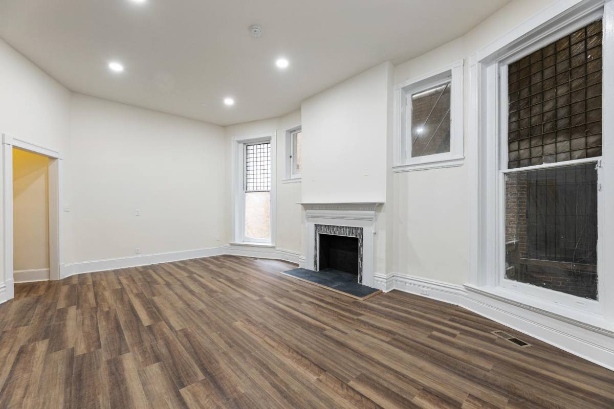 Apartment for rent at 1916 Eutaw Place - 1st #R 1R, Baltimore, MD 21217