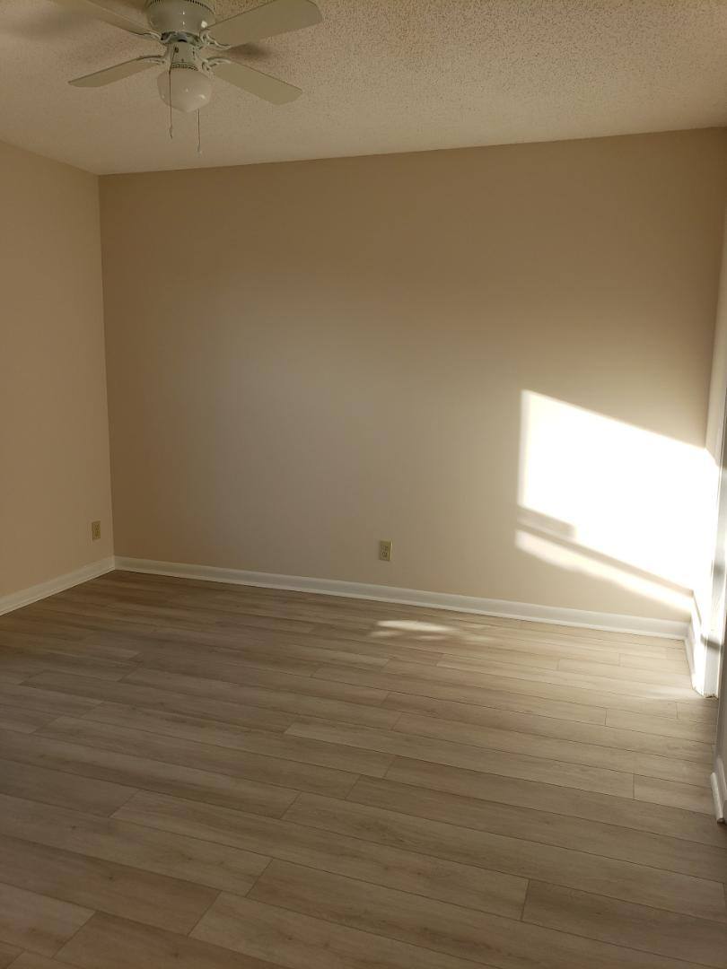Townhouse for rent at 10709 Meadowlea Circle W, Jacksonville, FL 32218