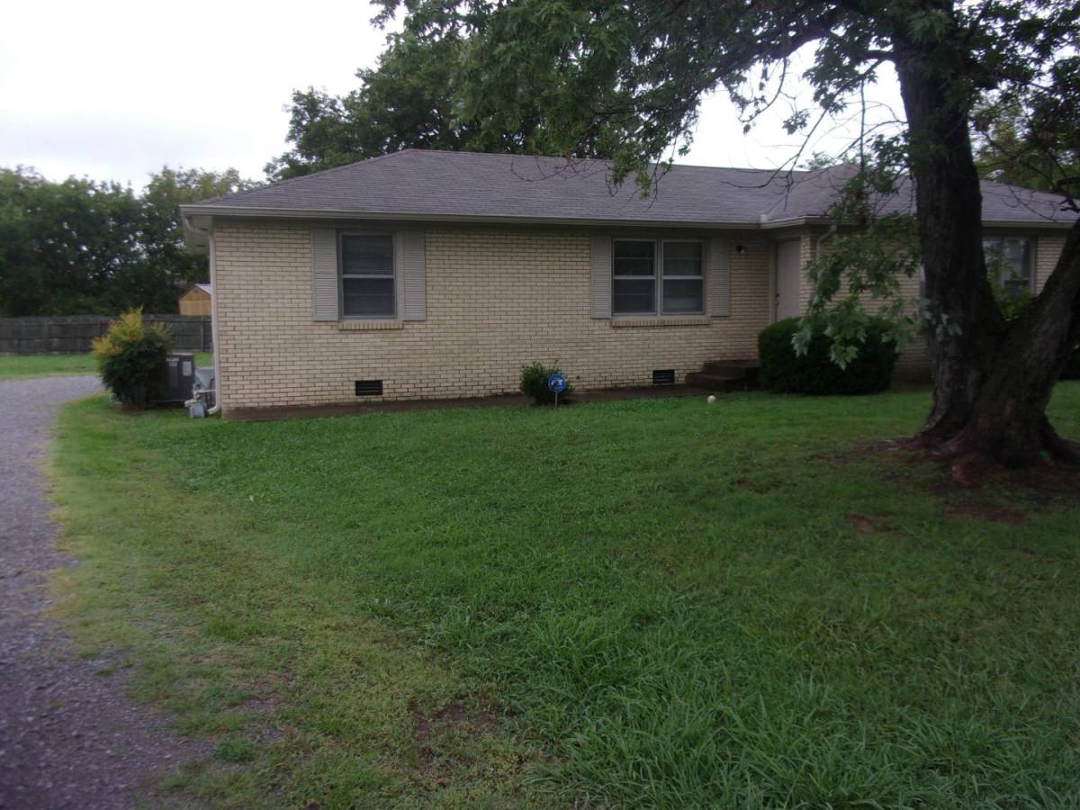 Apartment for rent at 208 Westhill Dr #B, Lebanon, TN 37087