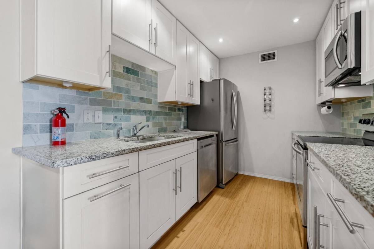Apartment for rent at 505 W 7th St #217, Austin, TX 78701