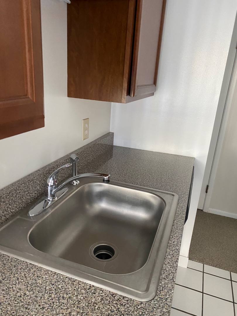 Apartment for rent at 2445 Madison Rd #6, Cincinnati, OH 45208