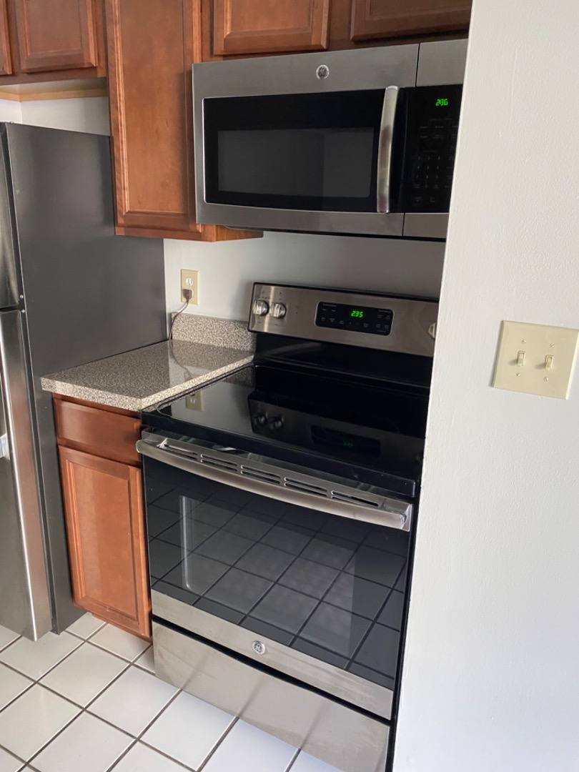Apartment for rent at 2445 Madison Rd #6, Cincinnati, OH 45208