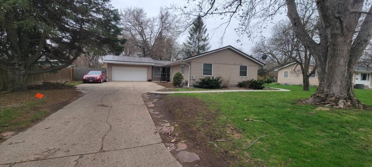 Apartment for rent at 925 Madison St #3, Vermillion, SD 57069