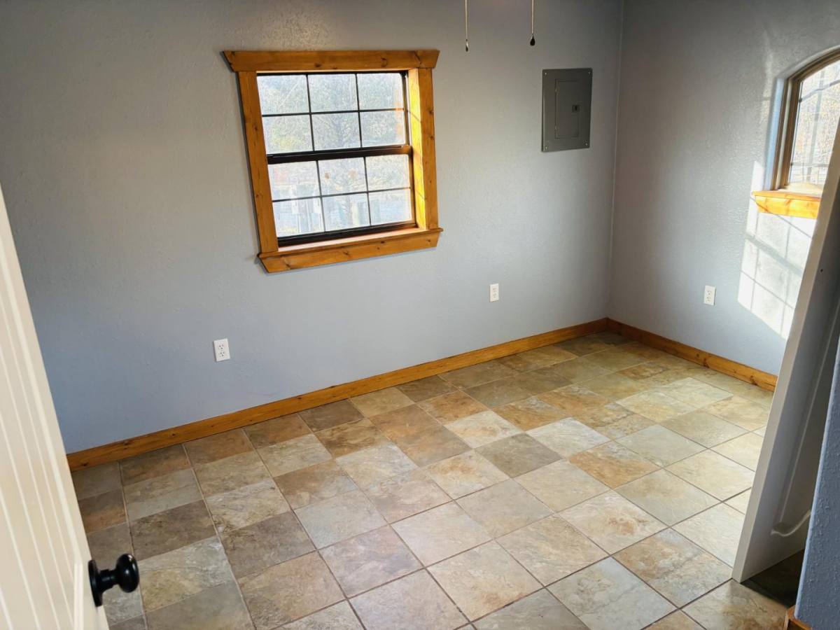House for rent at 343 Knob Hill Circle 100, Afton, OK 74331
