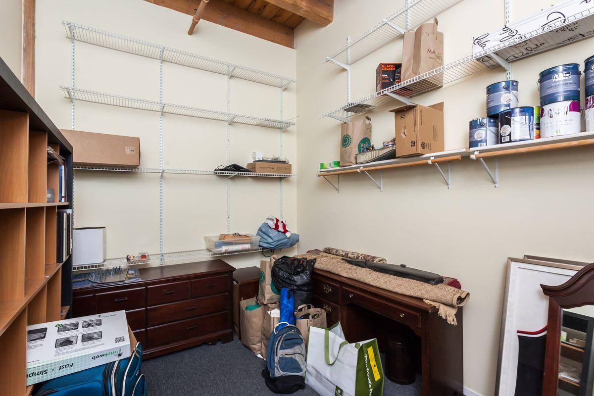 Condo for rent at 616 W Fulton St, Chicago, IL 60661