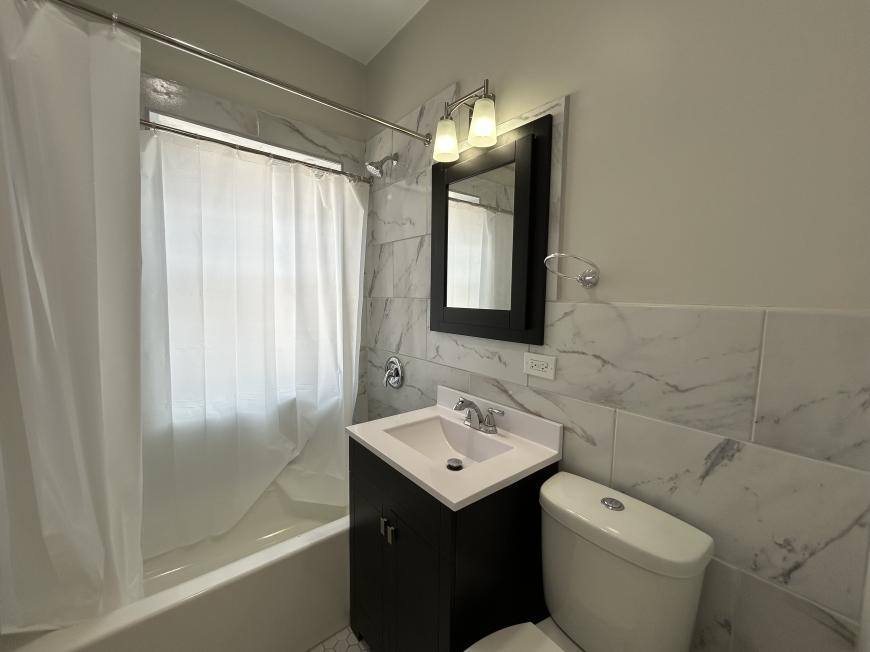 Apartment for rent at 2712 N Milwaukee #313, Chicago, IL 60646