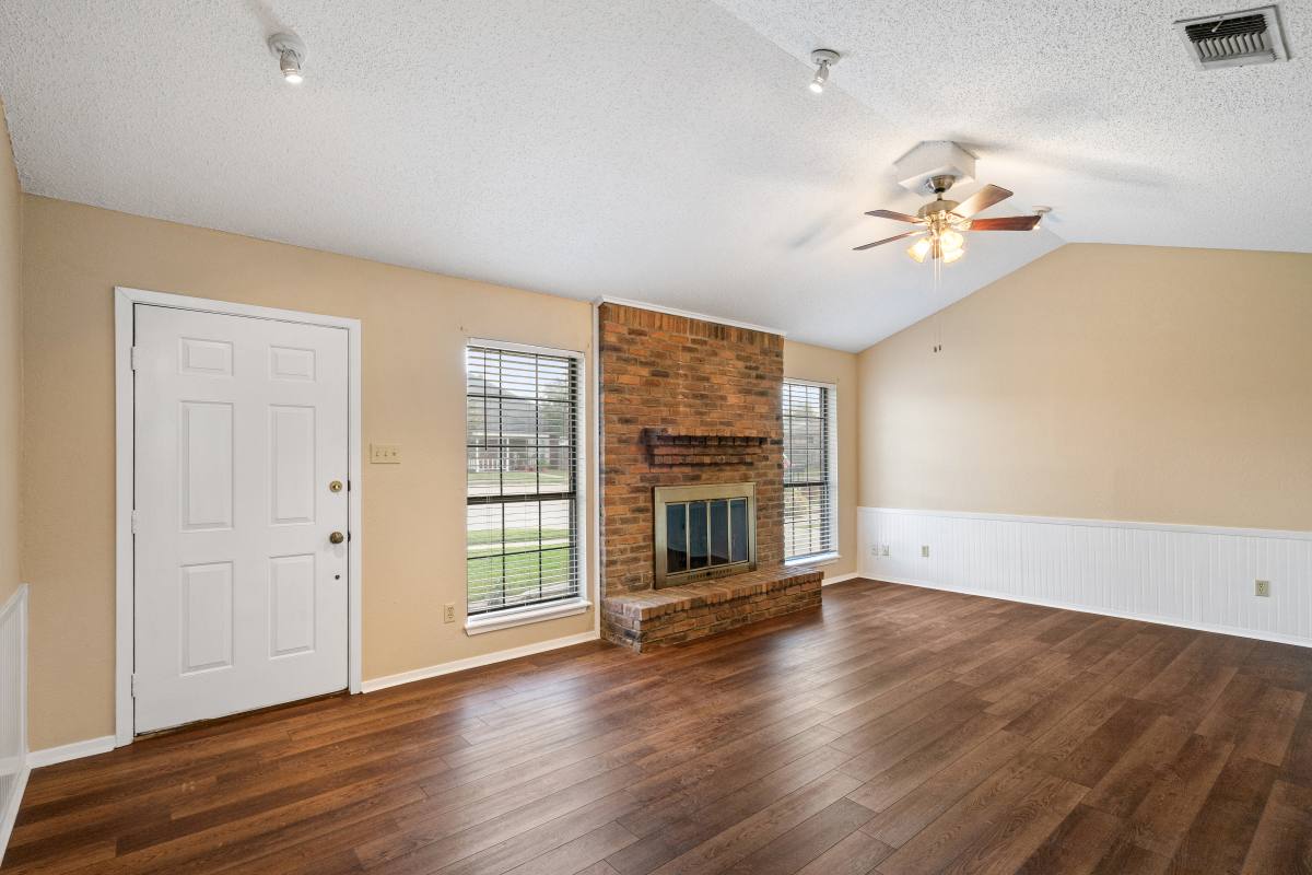 Townhouse for rent at 1876 Woodside Lane, Sulphur Springs, TX 75482