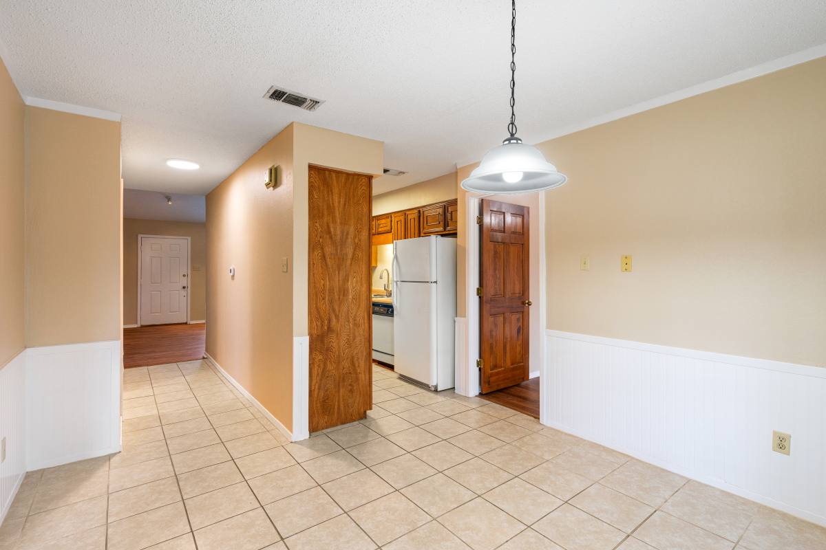 Townhouse for rent at 1876 Woodside Lane, Sulphur Springs, TX 75482