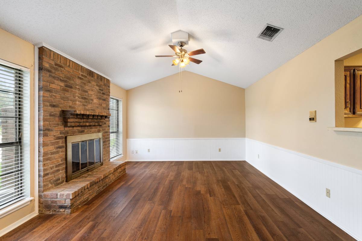 Townhouse for rent at 1876 Woodside Lane, Sulphur Springs, TX 75482