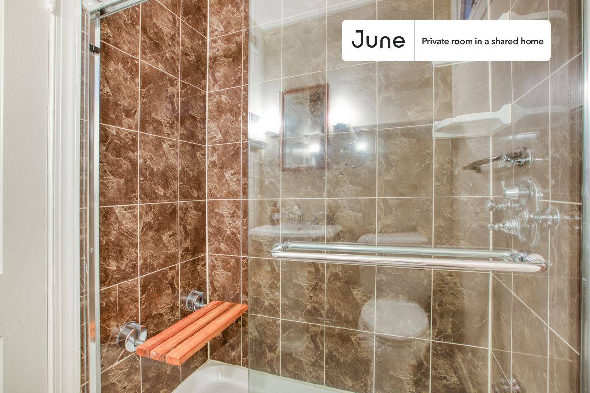 Apartment for rent at 1843 Burke St SE #C, Washington, DC 20003