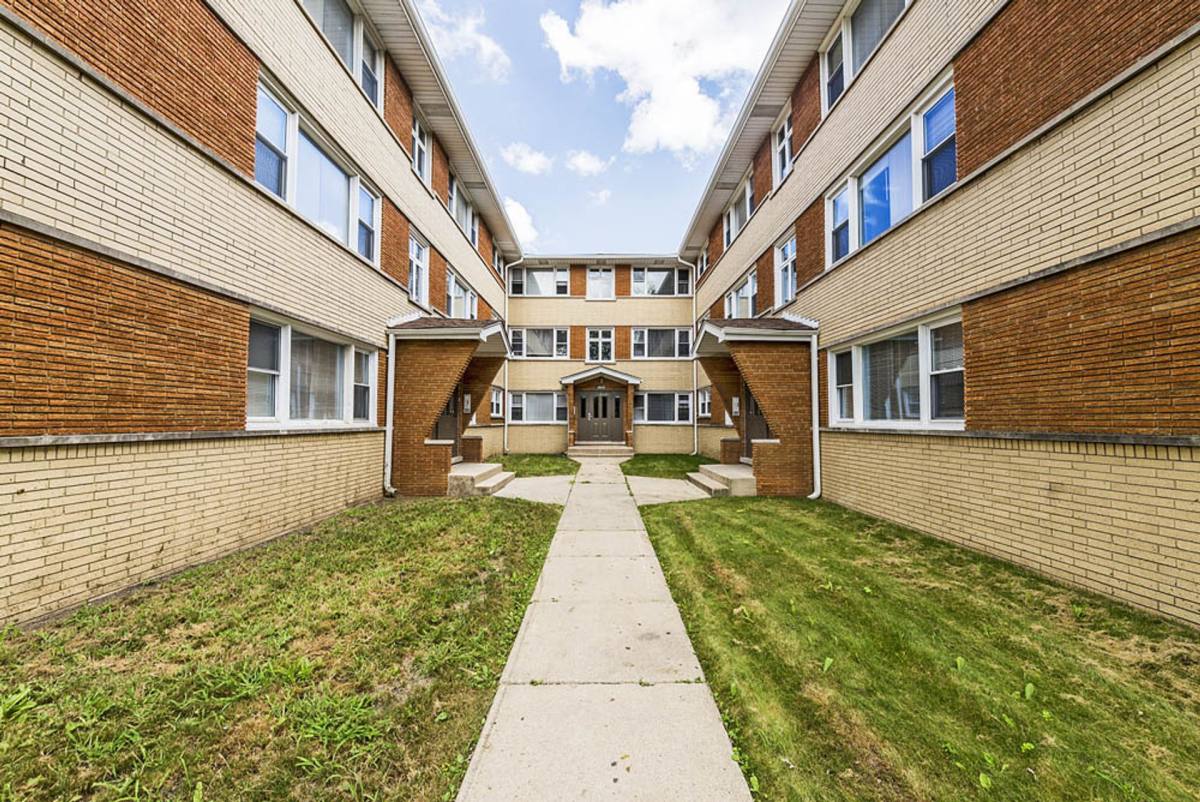Apartment for rent at 14021-25 S Tracy Ave, Riverdale, IL 60827