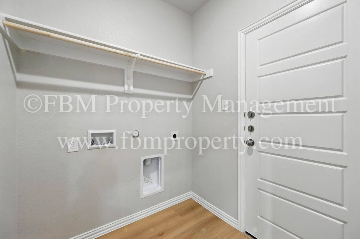 House for rent at 2120 Dena Dr, Waxahachie, TX 75165