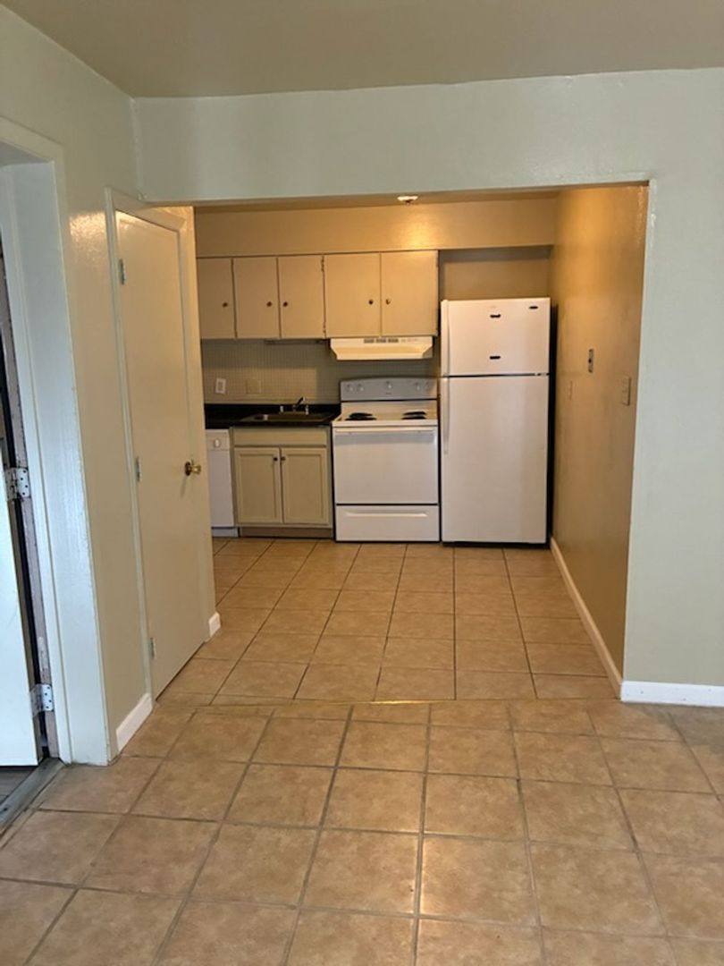 Apartment for rent at 373 Corisande Hill, Fenton, MO 63026