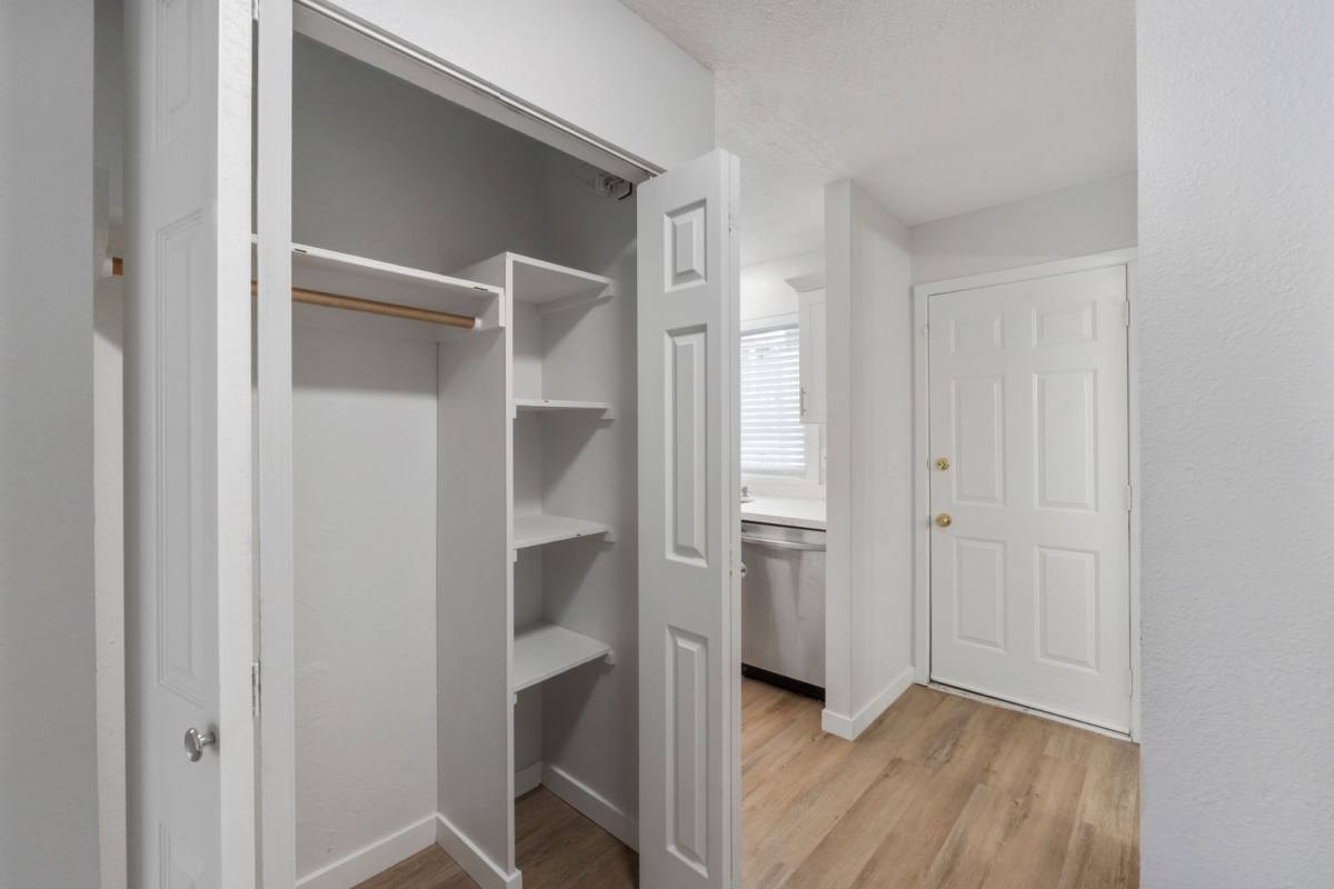 Townhouse for rent at 395 9th St NE, East Wenatchee, WA 98802