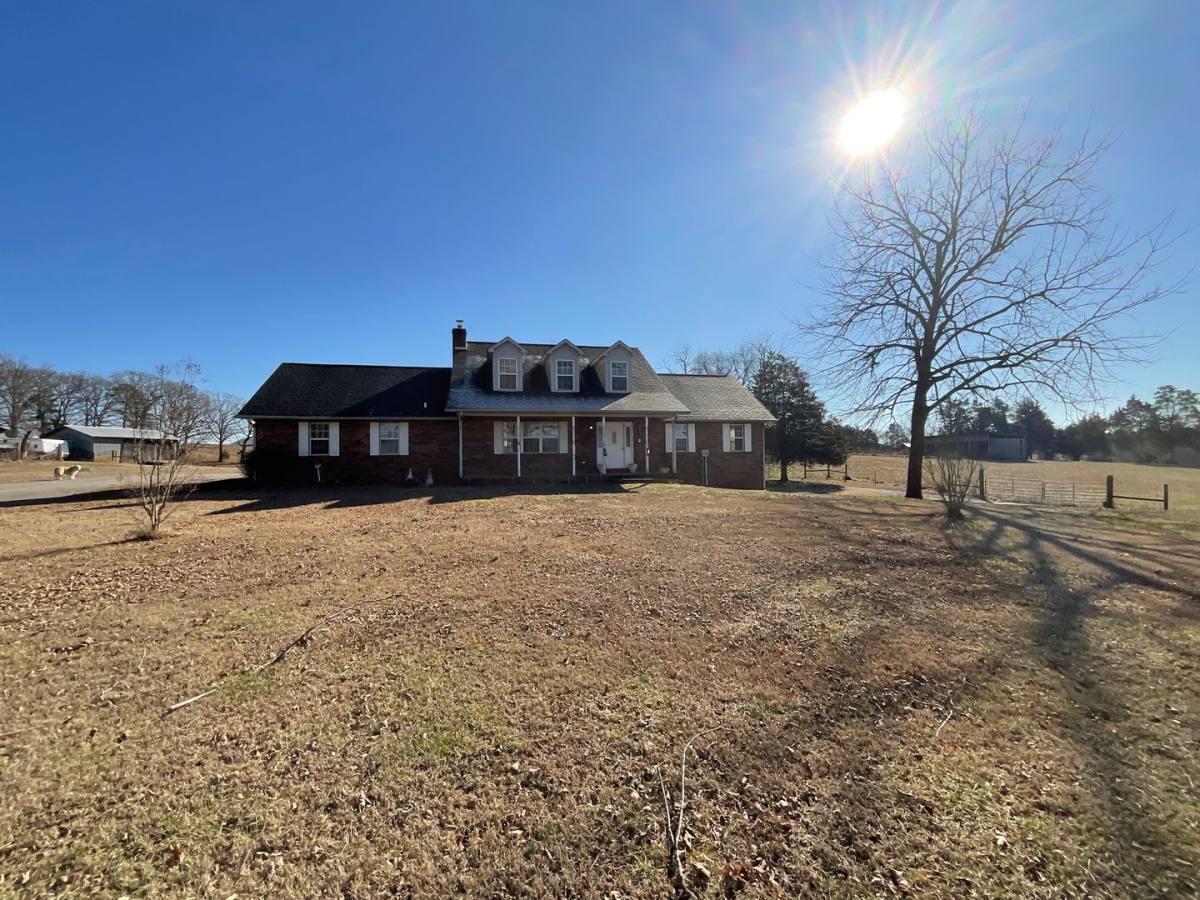 House for rent at 30272 Highway, Greenback, TN 37742