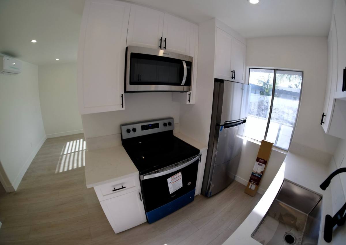 Apartment for rent at 2275 Grand Ave, San Diego, CA 92109