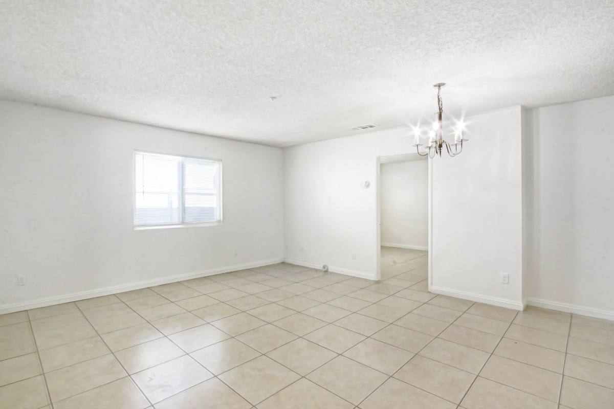 Apartment for rent at 8244 Beech Ave, Fontana, CA 92335