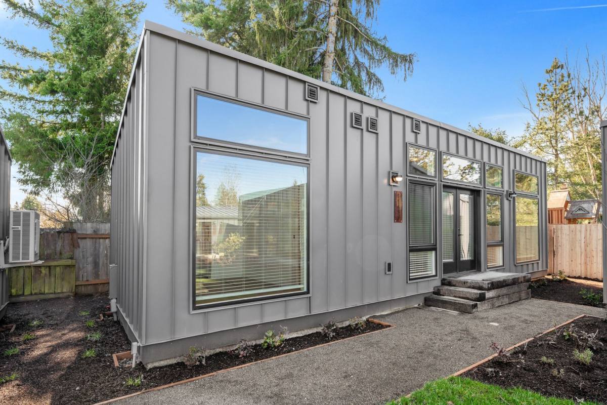 House for rent at 11454 NE Morris St, Portland, OR 97220