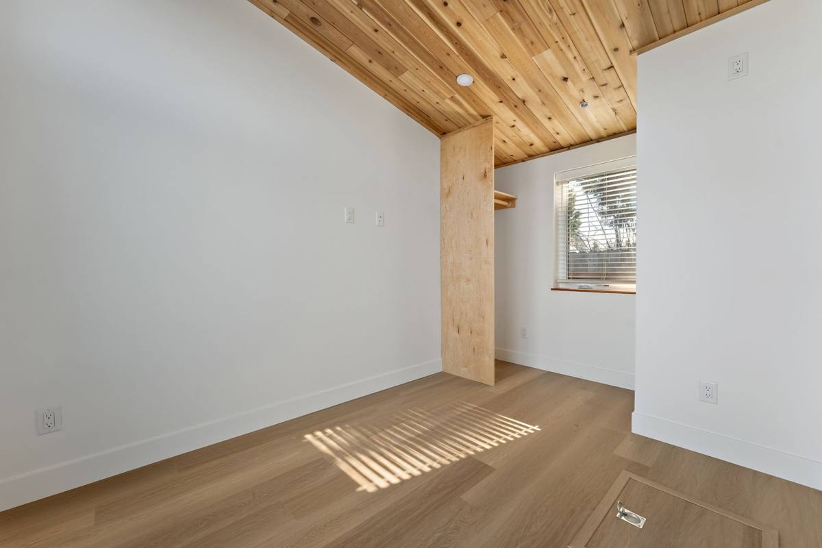 House for rent at 11454 NE Morris St, Portland, OR 97220