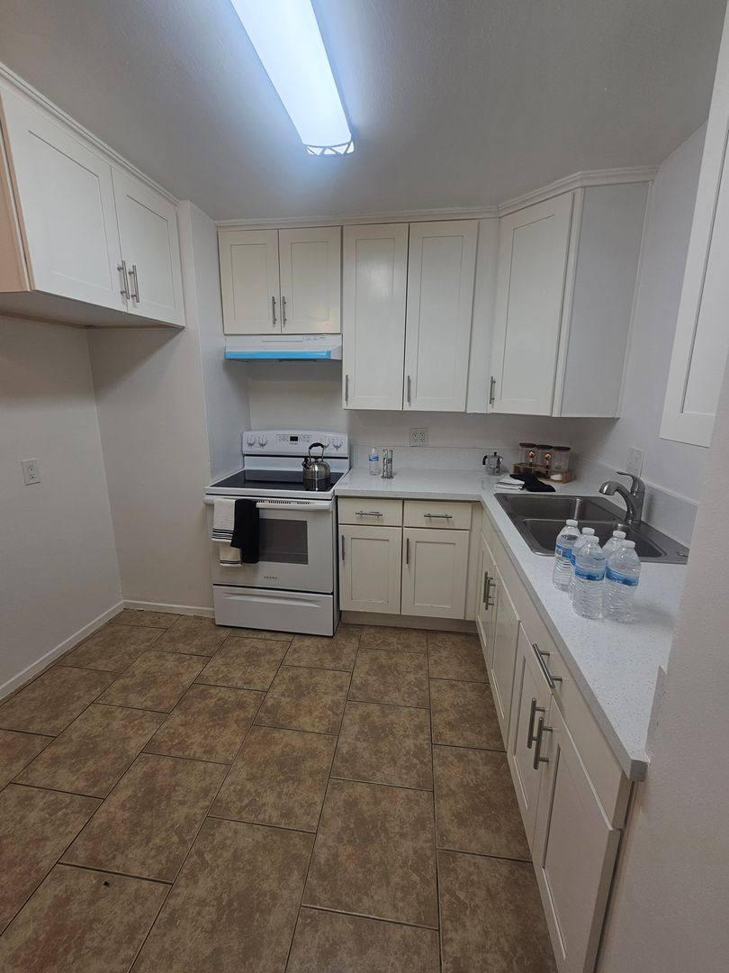 Apartment for rent at 15523 Rayen St, North Hills, CA 91343