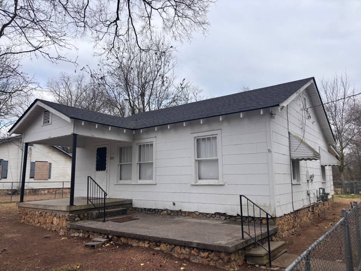 House for rent at 207 E 20th St, Rome, GA 30161