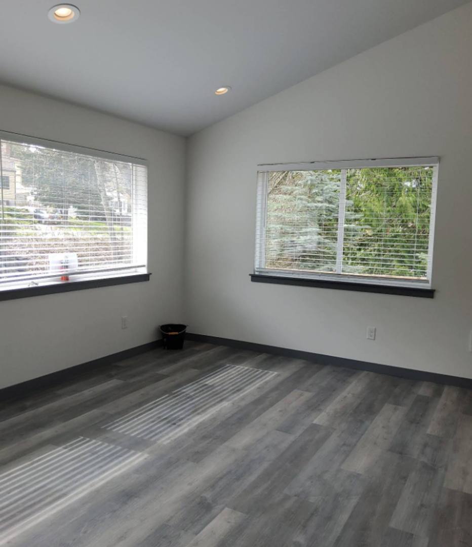 Apartment for rent at 1611 Lakeway Dr, Bellingham, WA 98229