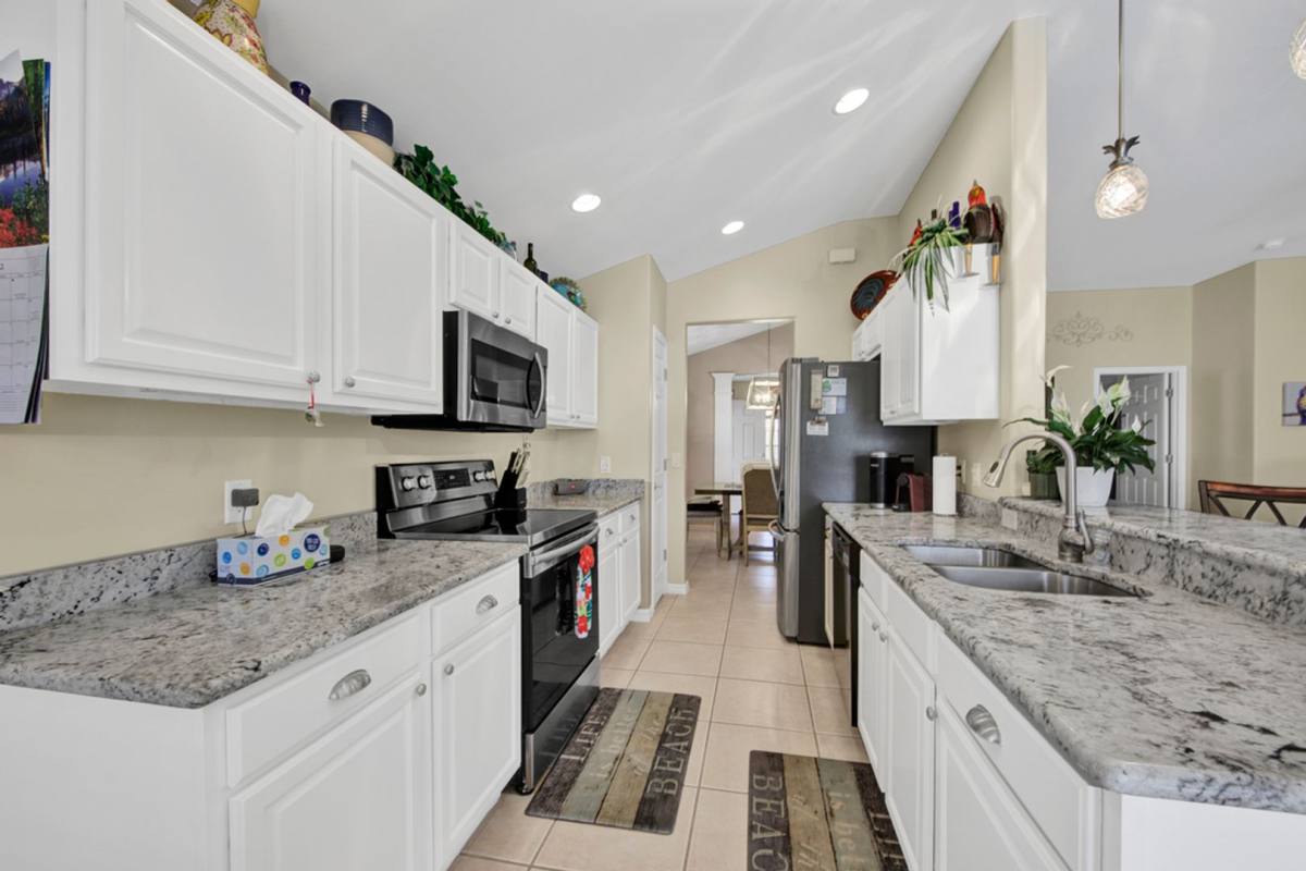 House for rent at 10020 Horse Creek Rd, Fort Myers, FL 33913