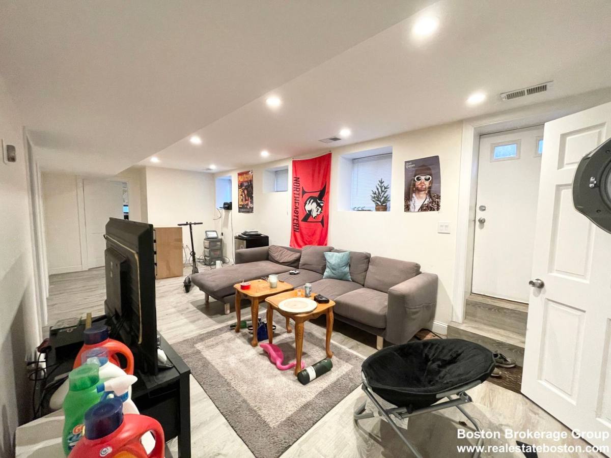 House for rent at 17 Iroquois St #2, Roxbury Crossing, MA 02120