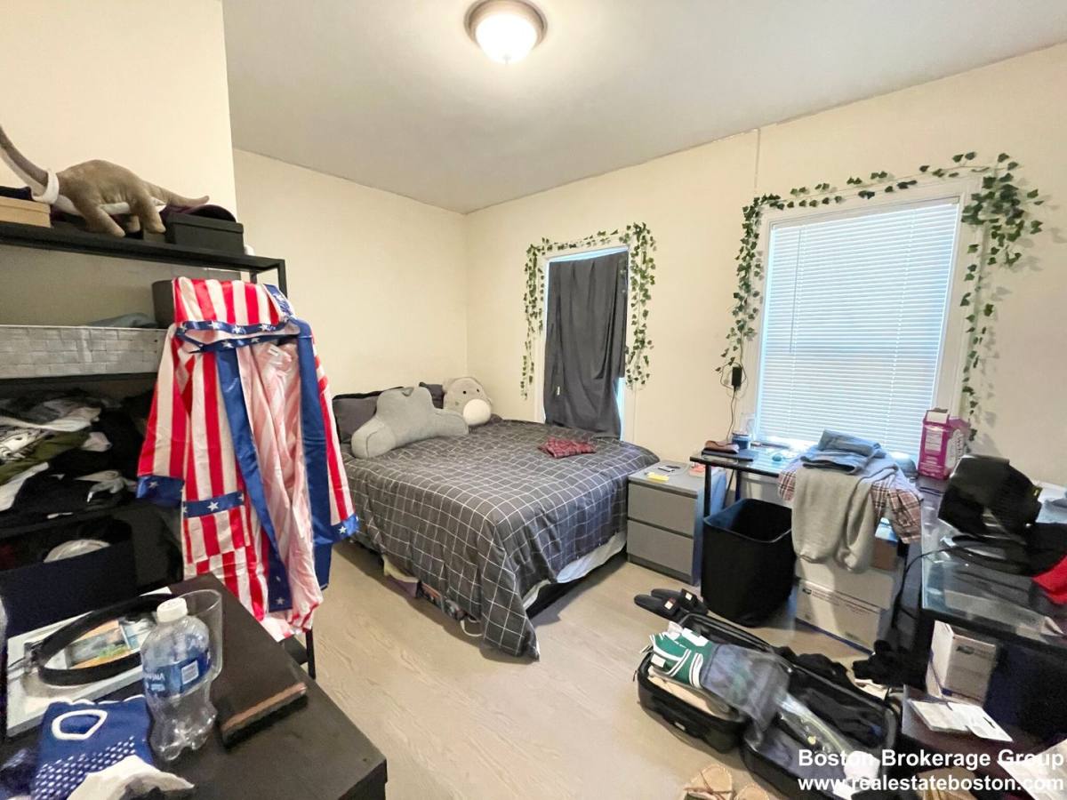 House for rent at 17 Iroquois St #2, Roxbury Crossing, MA 02120