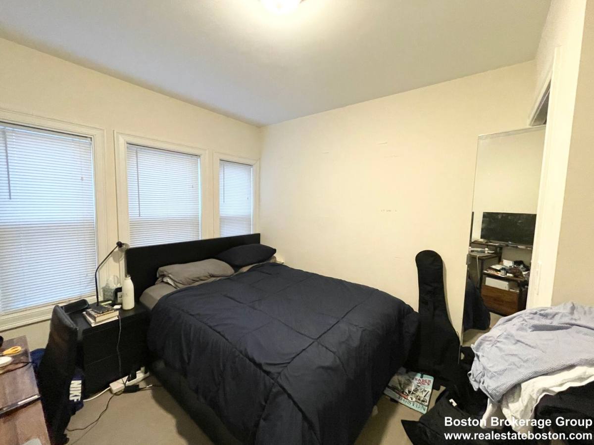 House for rent at 17 Iroquois St #2, Roxbury Crossing, MA 02120