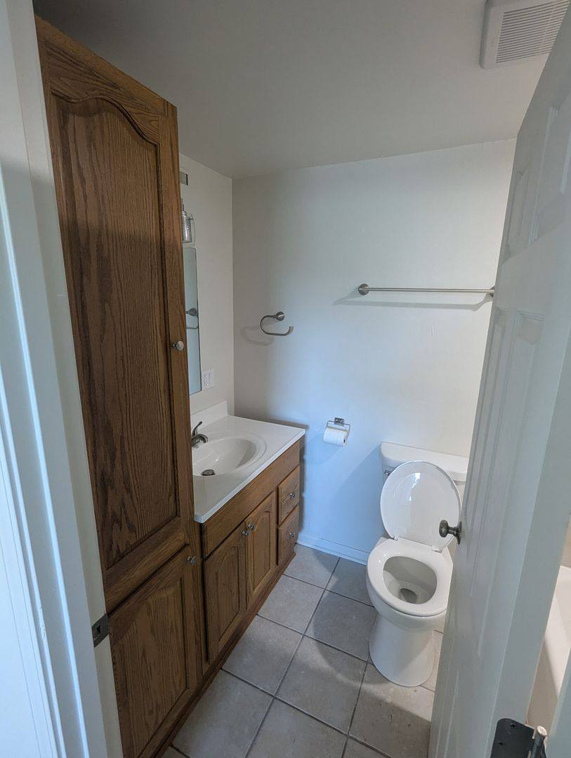 Apartment for rent at 4020-4022 S Beaumont Ave, Kansasville, WI 53139
