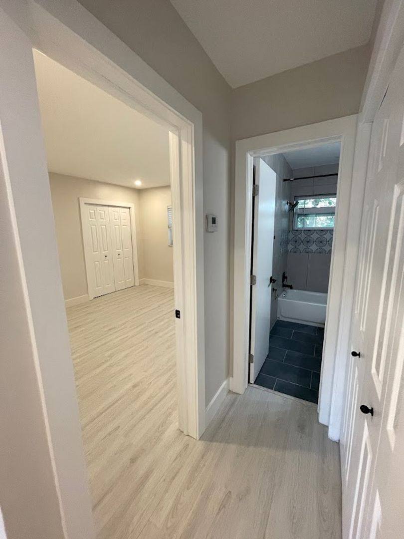 Apartment for rent at 2418 Polk St, Hollywood, FL 33020