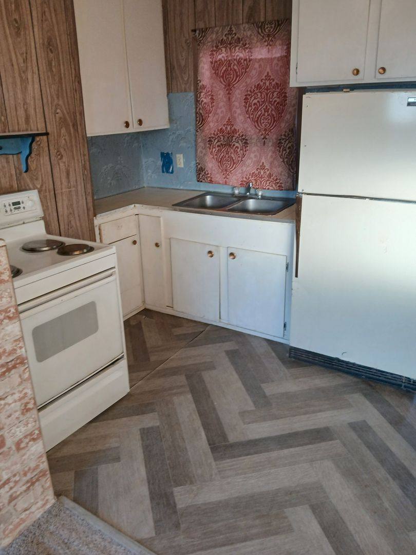 Apartment for rent at 237 W Arco Ave, Arco, ID 83213
