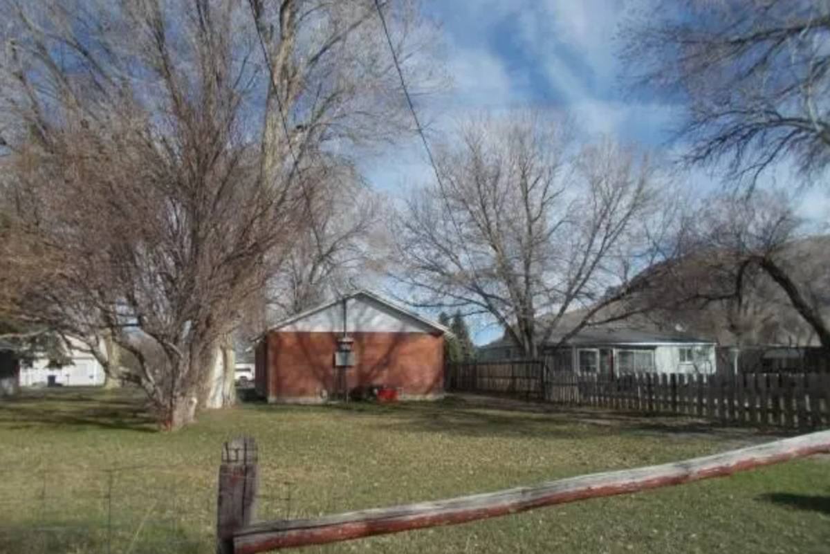 Apartment for rent at 237 W Arco Ave, Arco, ID 83213