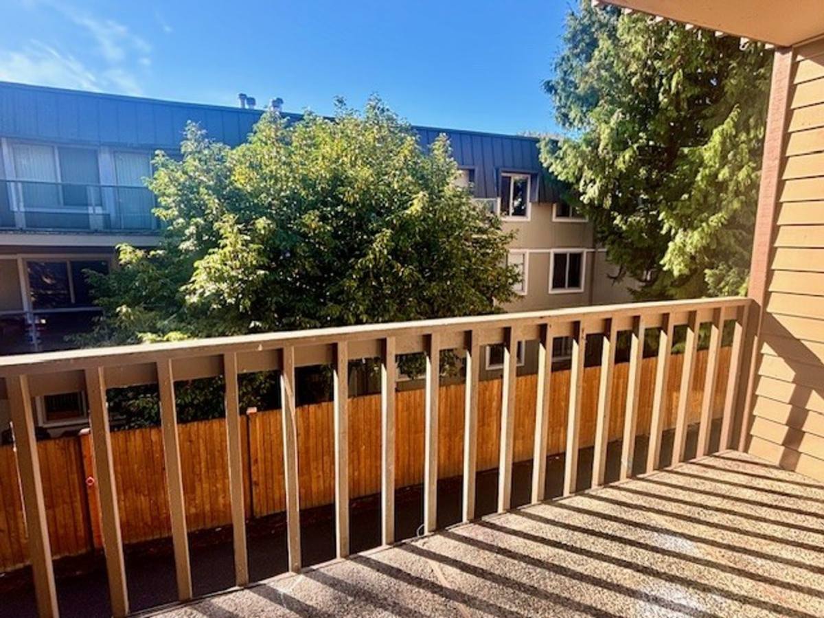 Apartment for rent at 331 102nd Ave SE, Bellevue, WA 98004