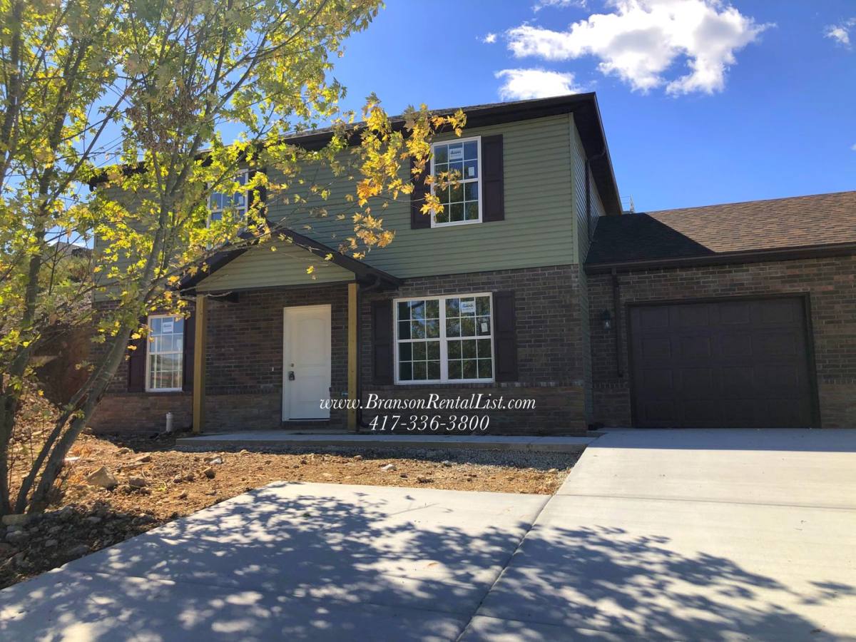 Townhouse for rent at 160 Sunrise Cove, Branson, MO 65616