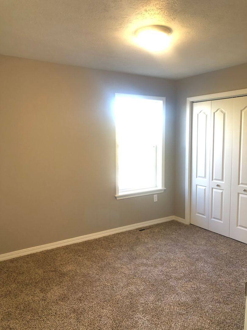 Townhouse for rent at 160 Sunrise Cove, Branson, MO 65616